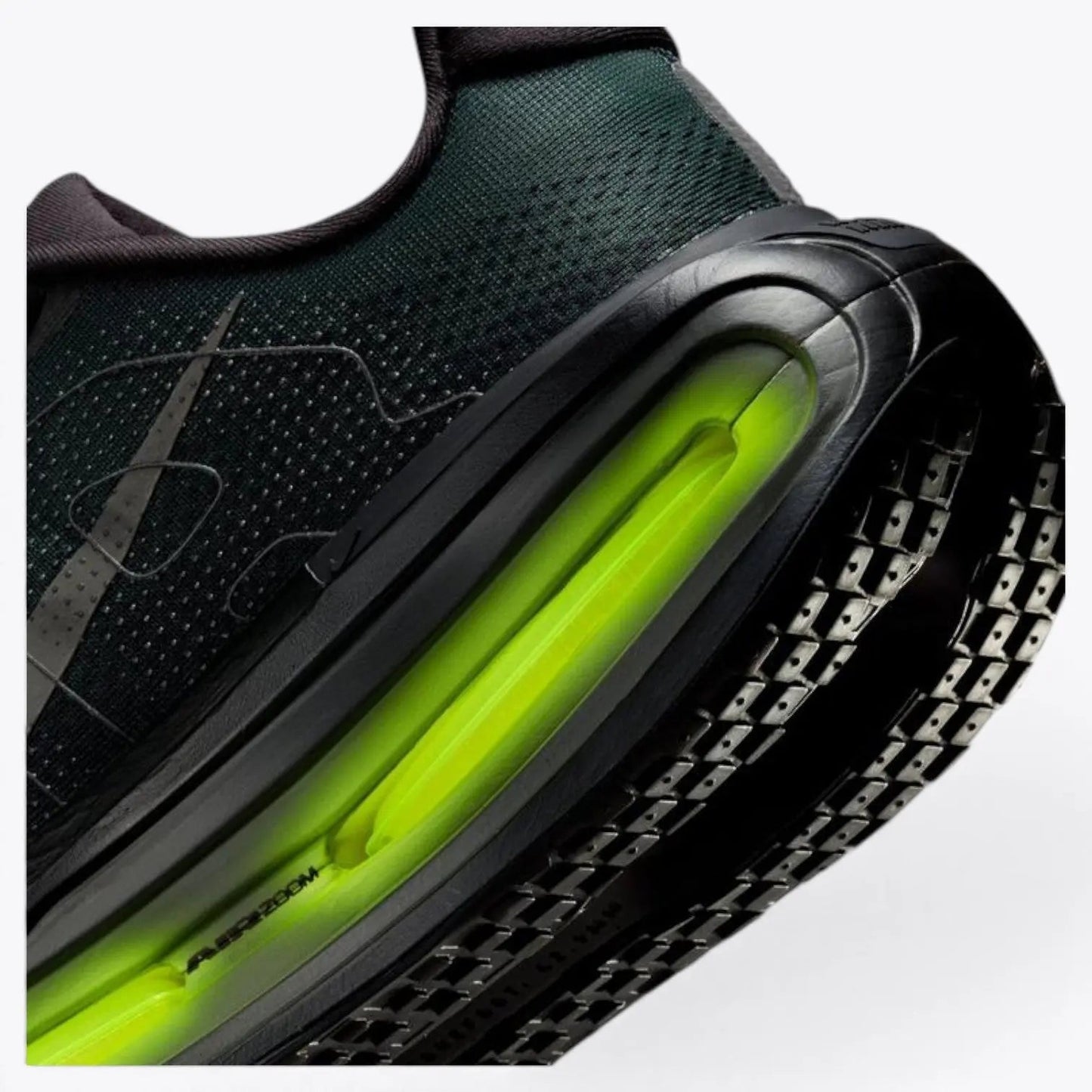 Nike Vomero Premium Black Volt