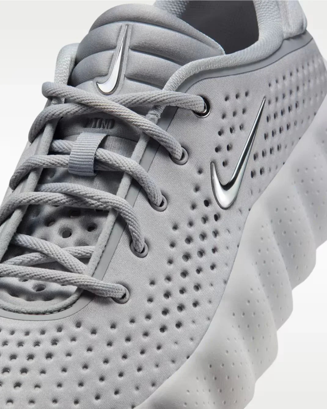 Nike Mind 002 – Light Smoke