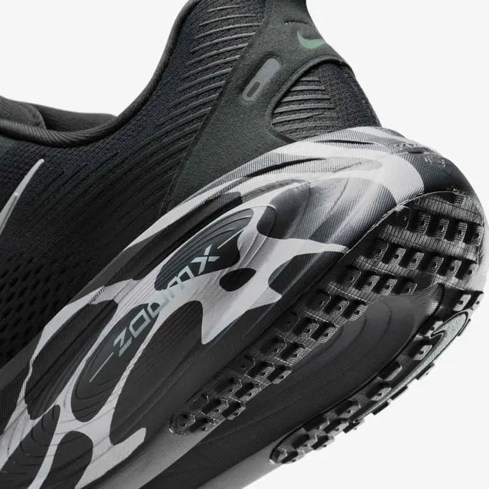 Nike Vomero 18 Anthracite